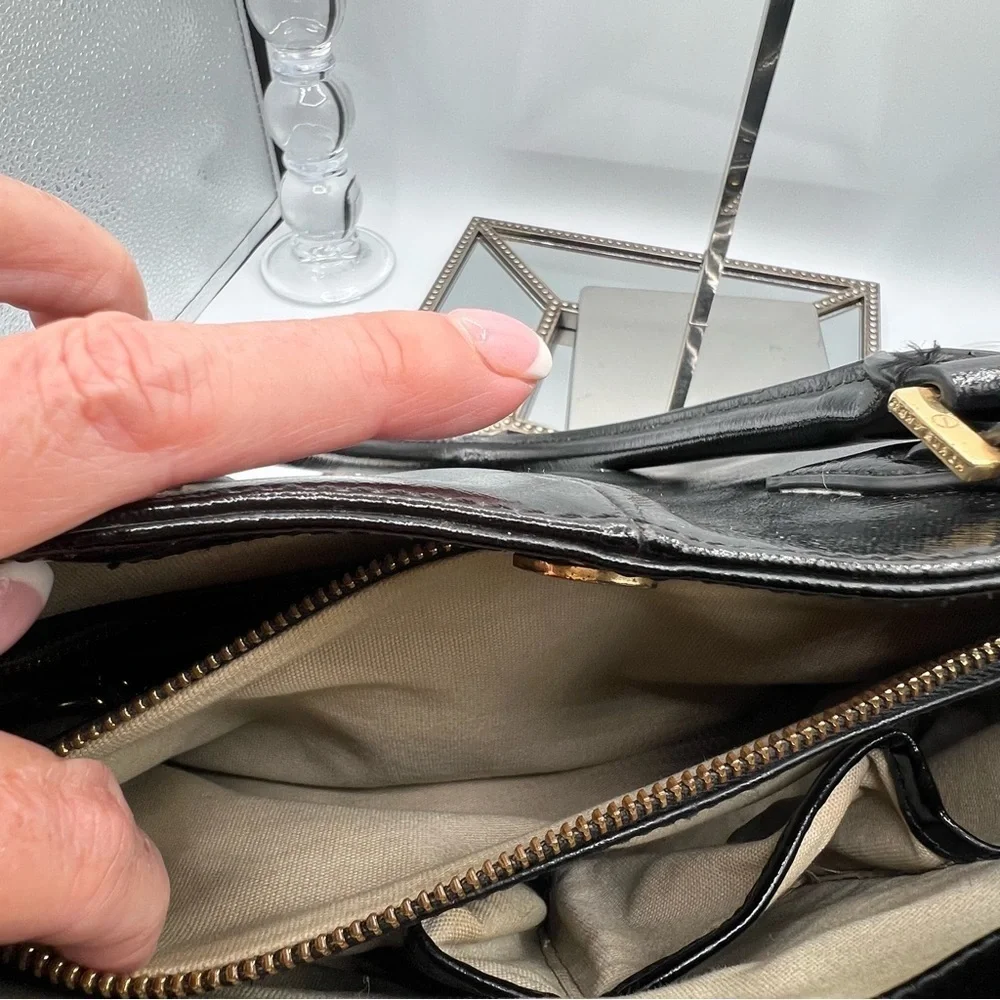 Tory Burch Black Leather Bag with Gold Accent - GUC